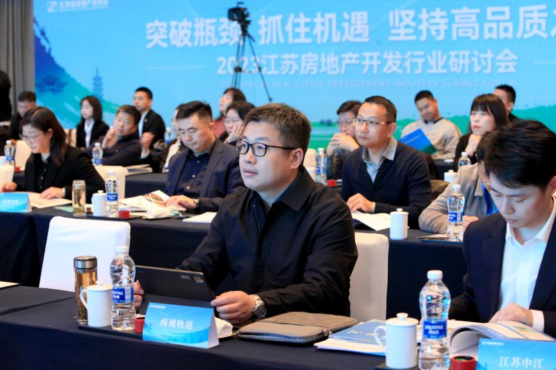 ccce8c03fedf5100cf315d41251b103.jpg